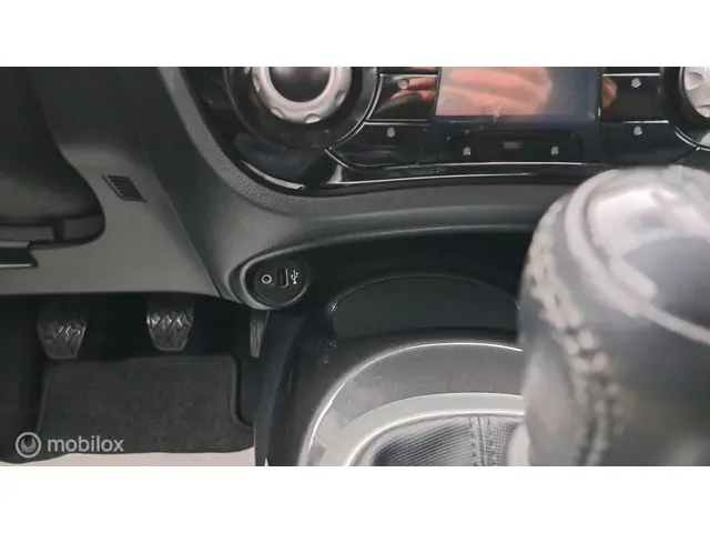 Nissan Juke 1.2 DIG-T S/S N-Connecta 2015 Benzine 25