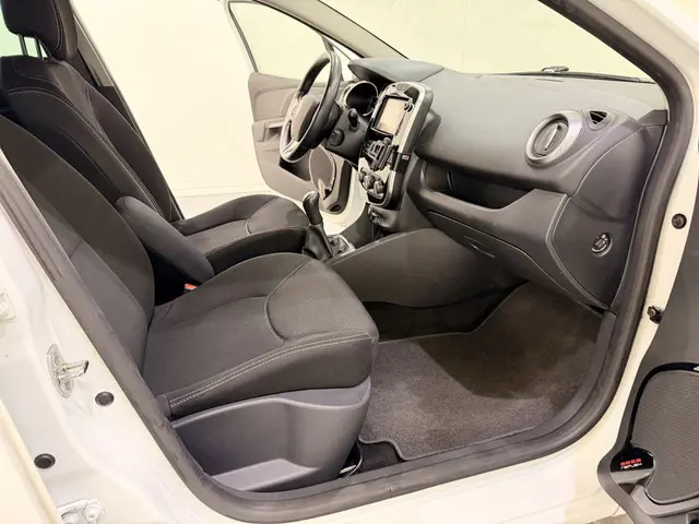 Renault Clio HB 0.9 TCe 90 Night&Day 2015 Benzine 20