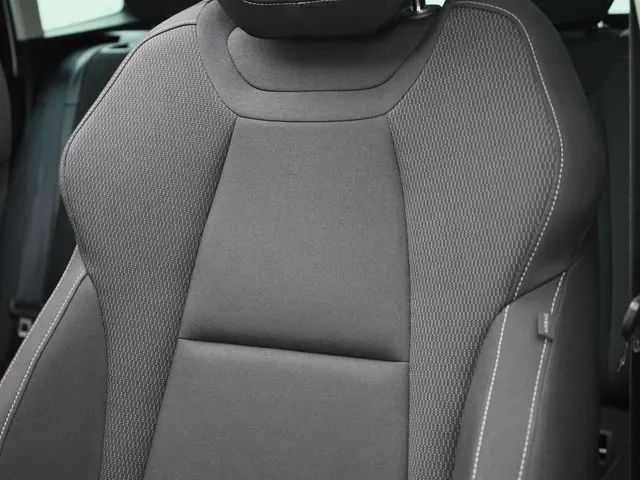 Škoda Karoq 1.5TSI/150PK Design DSG 2024 Benzine 16