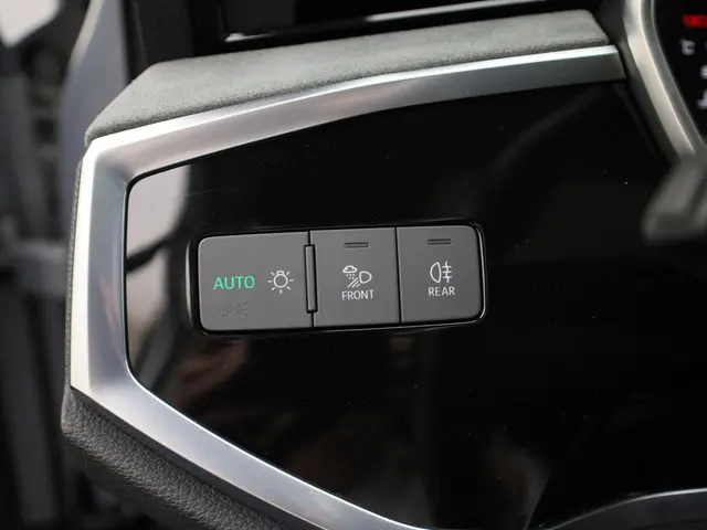 Audi Q3 35 TFSI/150PK Business Ed 2020 Benzine 27