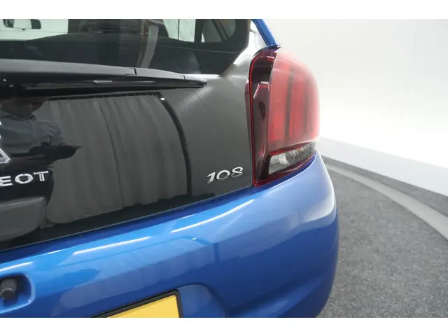 Peugeot 108 1.0 e-VTi Active TOP! 2019 Benzine 29