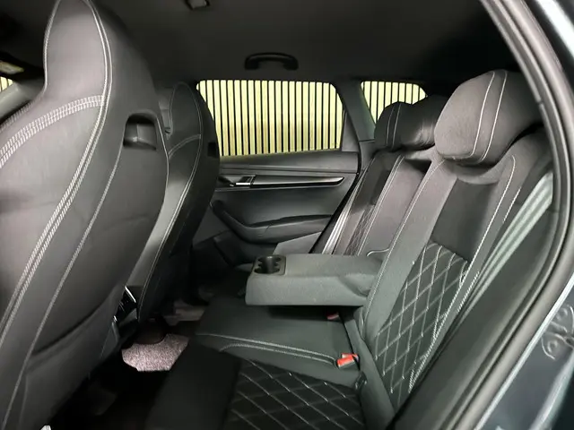 Škoda Karoq 1.5 TSI ACT Sportline Business 2020 Benzine 8