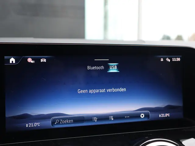 Mercedes-Benz B-Klasse 180 AMG Line 2025 Benzine 31