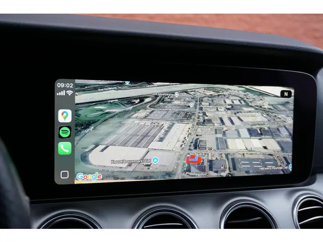 Mercedes-Benz E-Klasse Estate 200 Premium 2018 Benzine 24