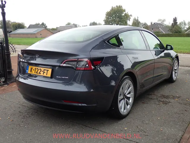 Tesla Model 3 LONG RANGE AWD 75kWh 2020 Elektrisch 4