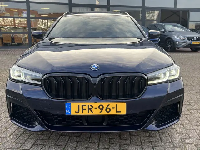 BMW 5 Serie 530e M-Sport Plus 2023 Hybride Benzine 8