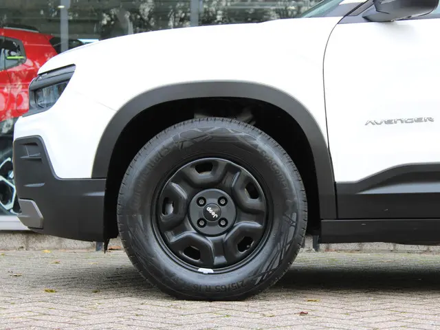 Jeep Avenger Longitude 54 kWh 2024 Elektrisch 10