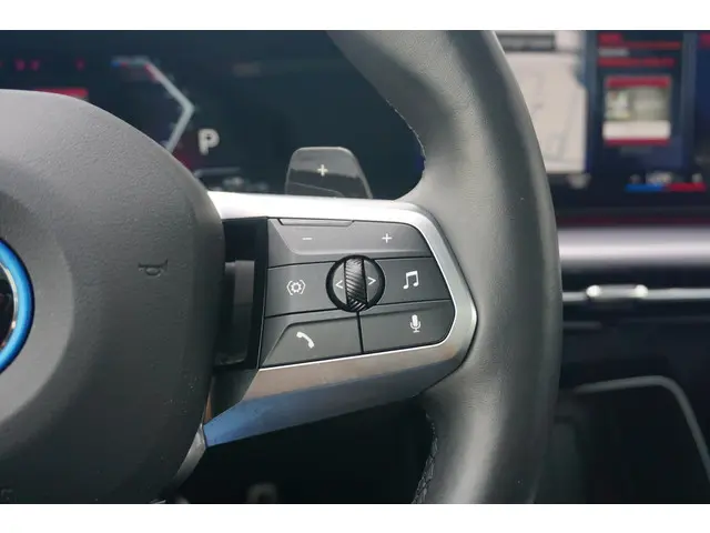 BMW X1 xDrive30e 2023 Hybride Benzine 14