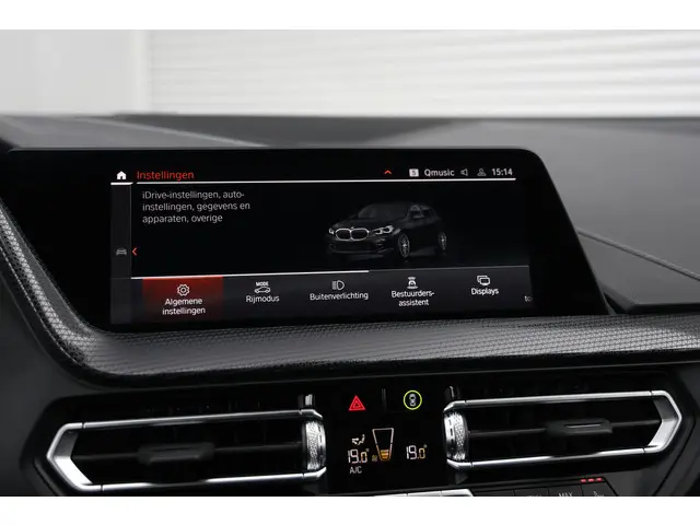 BMW 1 Serie 118i M-Sport Aut. 2023 Benzine 37