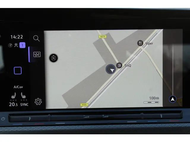 Volkswagen Golf 1.0 TSI Life Business 2022 Benzine 16