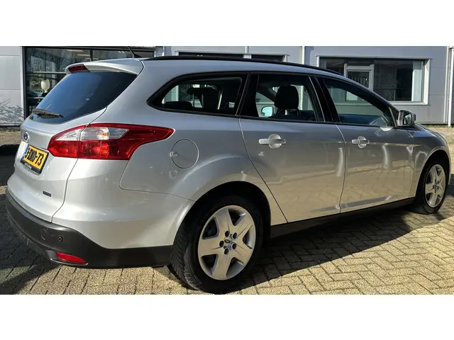 Ford Focus Wagon 1.0 EcoBoost Titanium 2013 Benzine 3