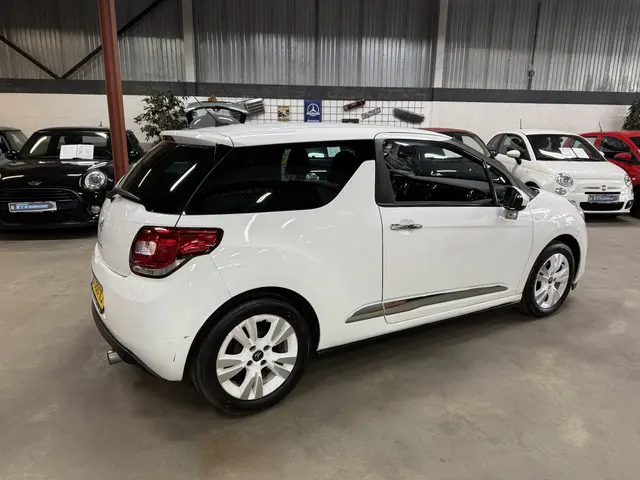 Citroën DS3 1.2 VTi Chic 2013 Benzine 3