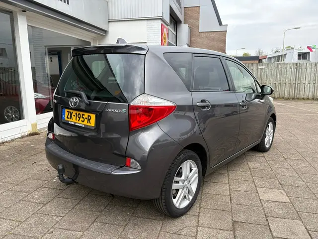 Toyota Verso-S 1.3 VVT-i Dynamic 2014 Benzine 7