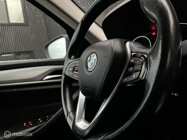 BMW 5 Serie 520i High Executive 2017 Benzine 30