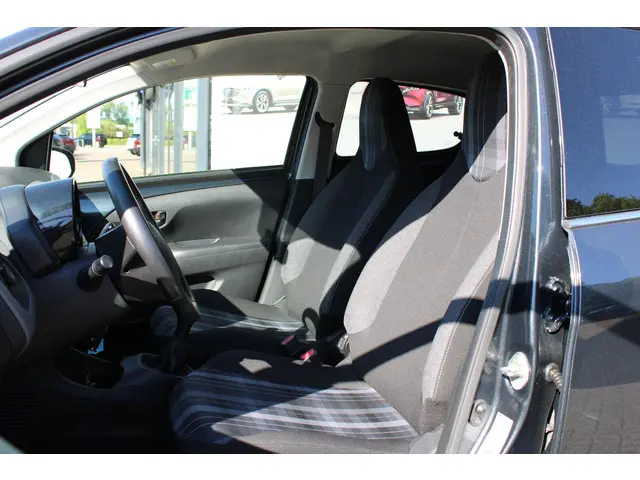 Peugeot 108 1.0 e-VTi Active 2020 Benzine 11
