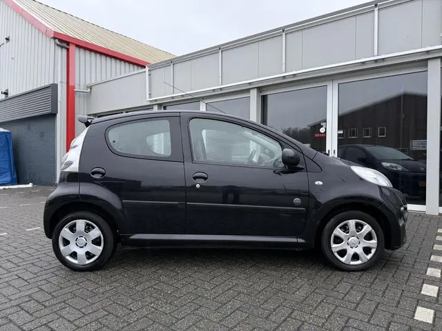 Peugeot 107 1.0 Sportium 2013 Benzine 11