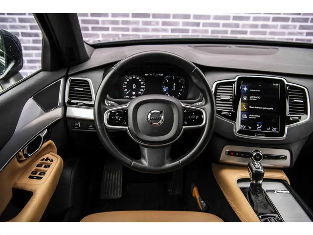Volvo XC90 2.0 D4 90th Anniversary Edition 2018 Diesel 4