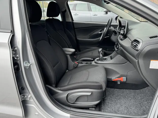 Hyundai i30 1.0 T-GDI MHEV COMFORT SMART 2021 Benzine 9
