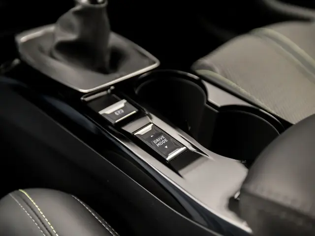 Peugeot 208 1.2 PureTech GT 100pk Sport 2023 Benzine 26