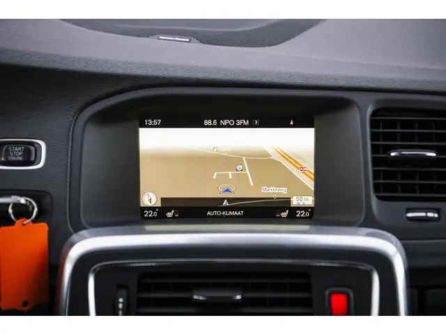 Volvo V60 1.5 T3 R-Design 2017 Benzine 14