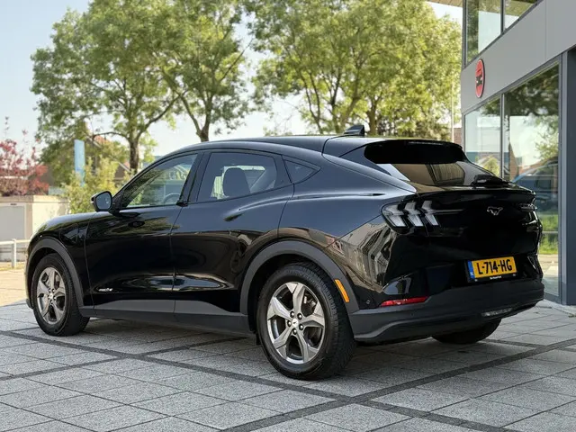 Ford Mustang Mach-E Aut. 75kWh 2021 Elektrisch 4