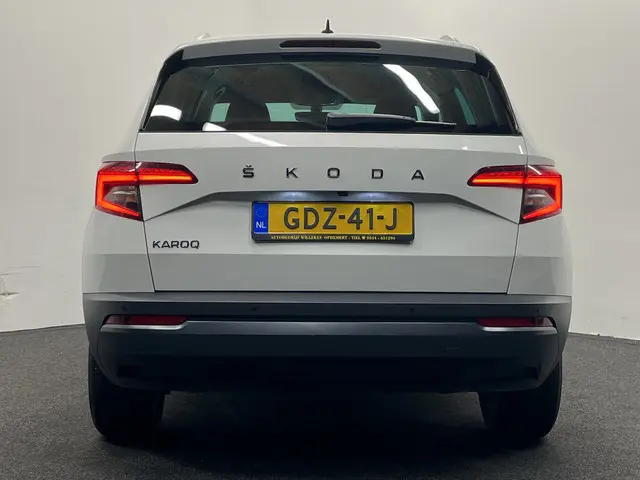 Škoda Karoq 1.0 TSI Business Edition 2019 Benzine 8