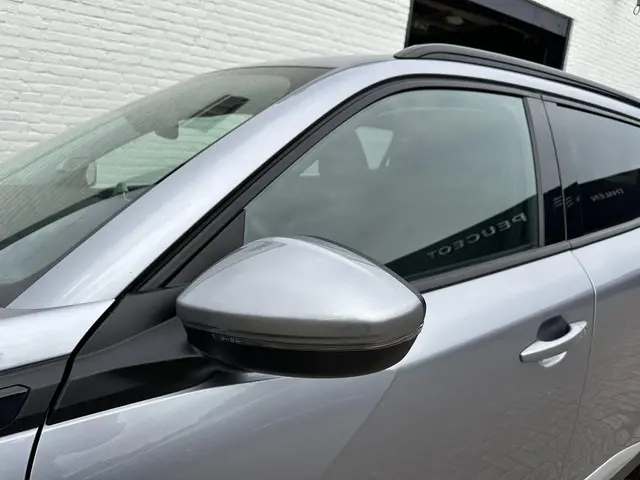 Peugeot 2008 1.2 Turbo 100 PK Allure Pack 2021 Benzine 46