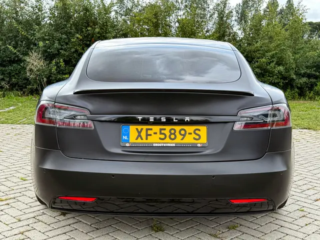 Tesla Model S 75D 2018 Elektrisch 9
