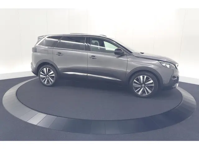 Peugeot 5008 PureTech 130 EAT8 GT-Line 2020 Benzine 7