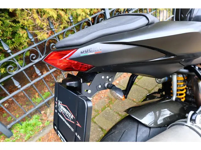 Ducati Streetfighter 848 V2 ABS 2013 Benzine 21