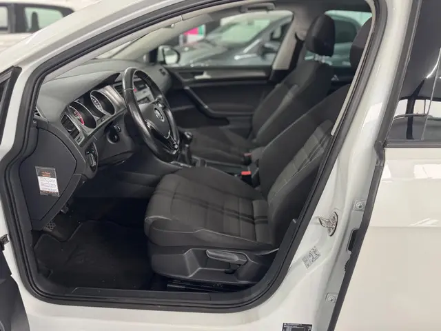 Volkswagen Golf 1.4 TSI ACT Highline 2013 Benzine 23