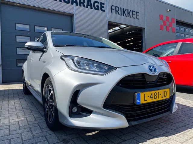 Toyota Yaris 2
