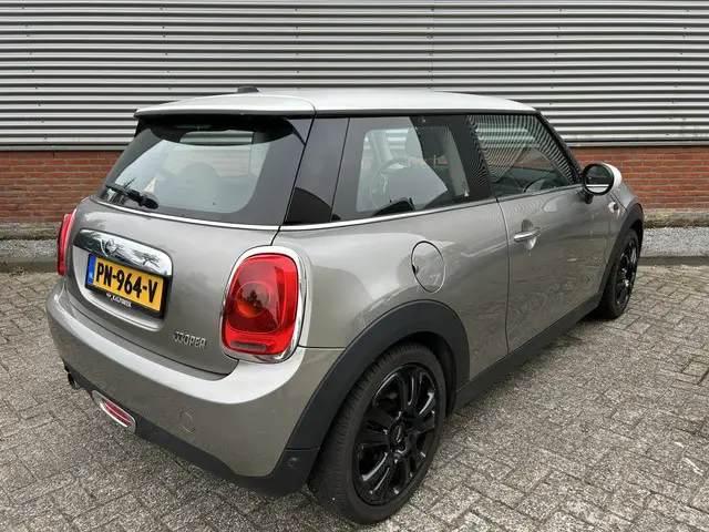 MINI Cooper 2
