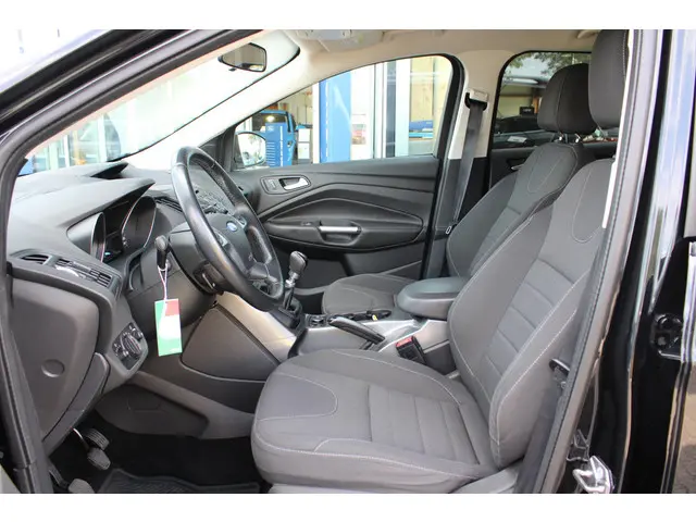 Ford Kuga 1.5 Trend Edition 2015 Benzine 9