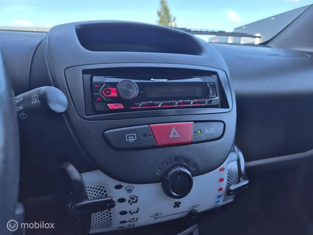 Peugeot 107 1.0 Active AIRCO AUTOMAAT NAP 2013 Benzine 11