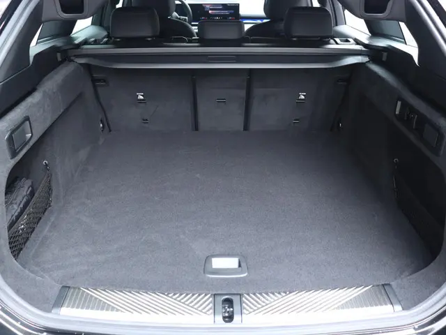 BMW i5 Touring eDrive40 2025 Elektrisch 12