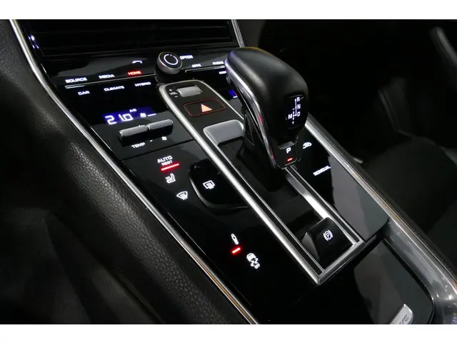 Porsche Panamera 2.9 4 E-Hybrid 2020 Hybride Benzine 8