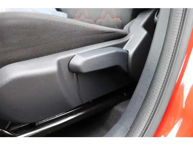 Toyota Aygo X 1.0 VVT-i Envy Cabrio 2022 Benzine 31