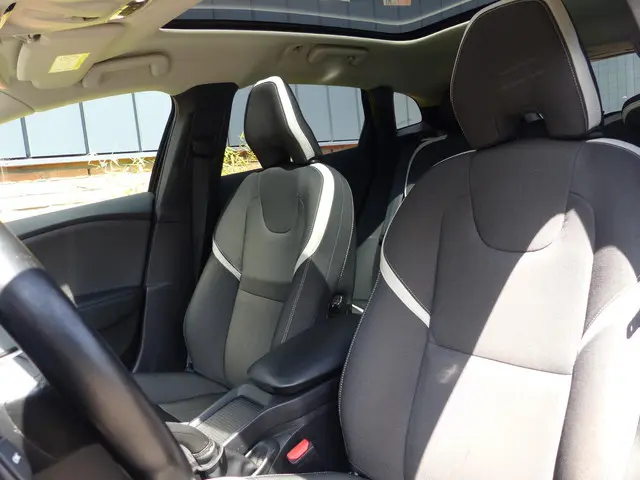 Volvo V40 T3 Dynamic Edition 2019 Benzine 11