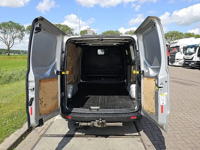 Ford Transit Custom 2.0 2021 Diesel 14