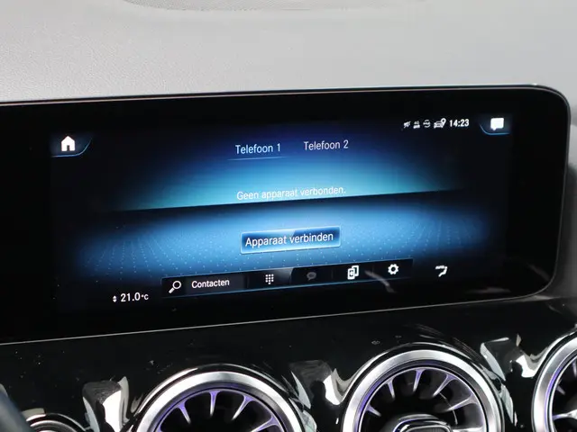 Mercedes-Benz GLA 250 e AMG Line 2021 Hybride Benzine 27