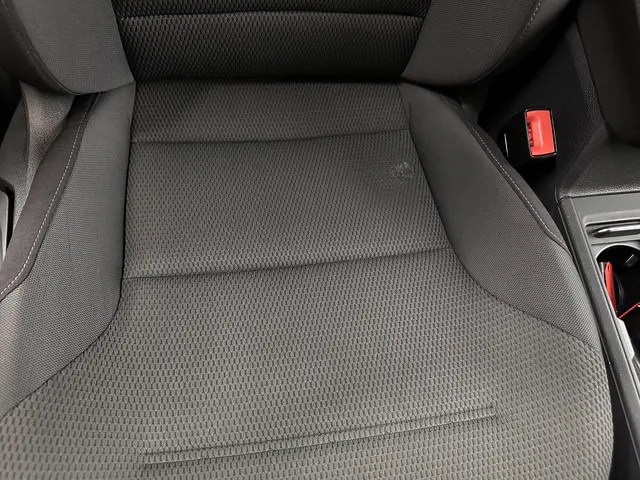 Volkswagen e-Golf {SOH-88%} 2019 Elektrisch 32