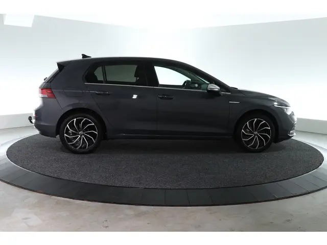 Volkswagen Golf 1.5 TSI R-Line 2020 Benzine 6