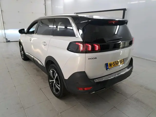 Peugeot 5008 1.2 PureTech GT 2021 Benzine 2