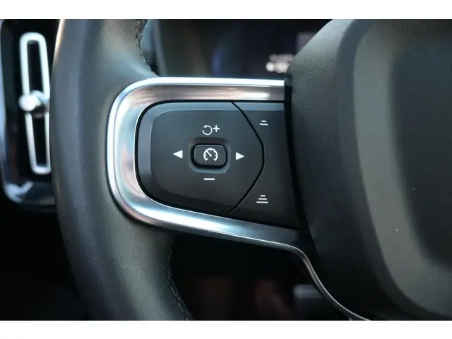 Volvo XC40 Recharge Twin Pro 2022 Elektrisch 35