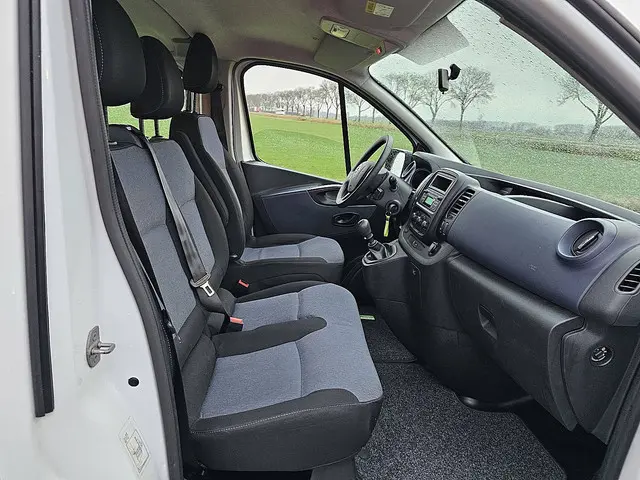 Opel Vivaro 1.6 2019 Diesel 7