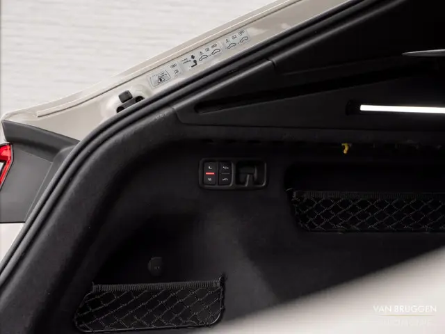 Audi Q8 60 TFSI e quattro S-Line 2021 Hybride Benzine 10