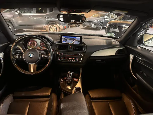 BMW 1 Serie 116i High Executive 2015 Benzine 21