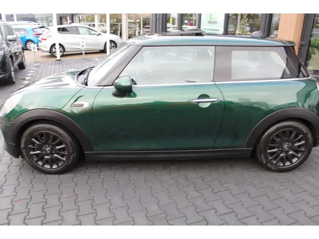 MINI Cooper Mini 1.5 Business 2016 Benzine 9
