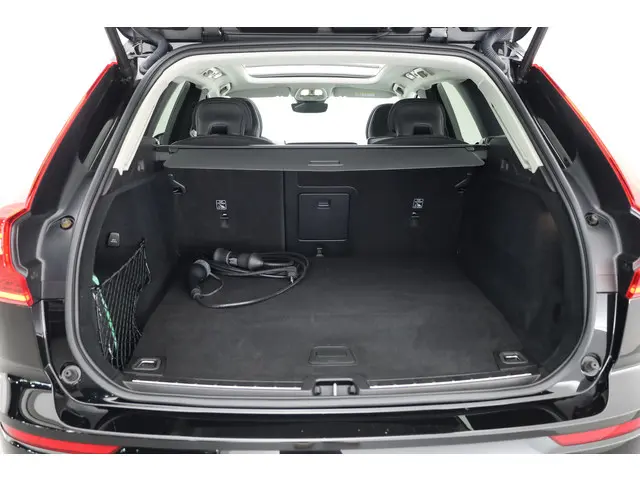 Volvo XC60 T6 Recharge Core 2022 Hybride Benzine 20